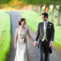 Help identifying a wedding dress - 2