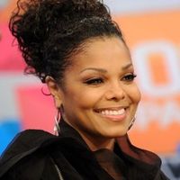 Need hair help ...any body with naturally curly shoulder-length hair?