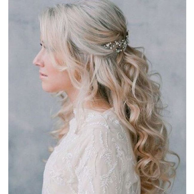 Let me see your wedding day hair!