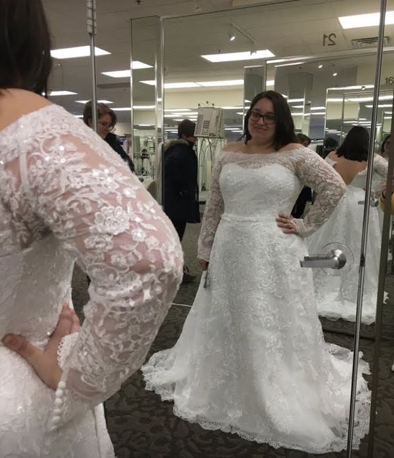 Cape and dress colors? 4