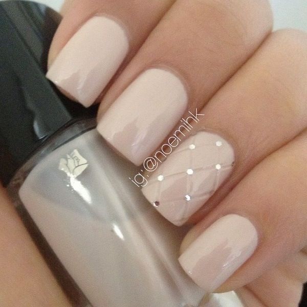 Which wedding day nails? 3
