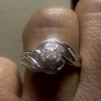 How did he propose & Show off dem raaangs!