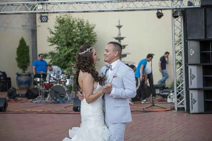 BAM!!! A couple wedding pix!