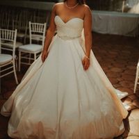 Let's see those dresses!!