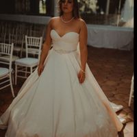 Dress size 14 - Street Size 12. Dress pics??