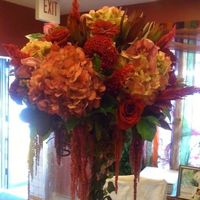 Saw our sample centerpiece!