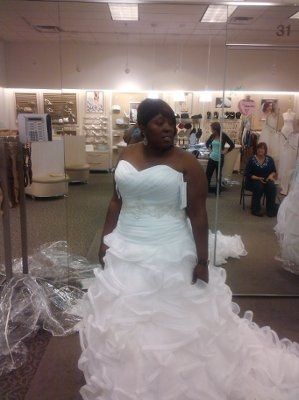 Deciding on a veil...(pics)