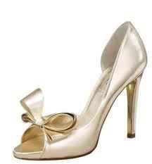HELP! What shoes go well with my Allure dress?
