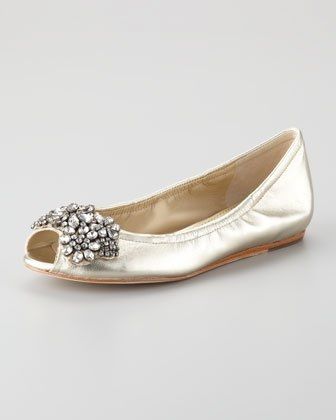 WANTED: Badgley Mischka Pumps & Vera Wang Luna Flats!