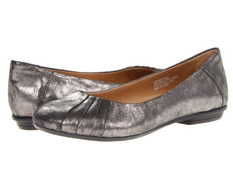 Anyone wearing flats?
