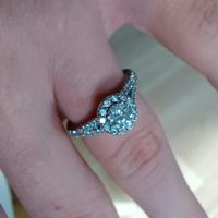 Love ring pics!