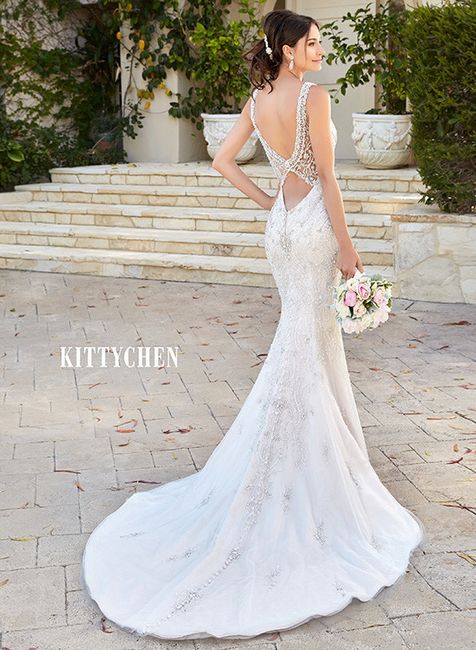 Let's see the dress