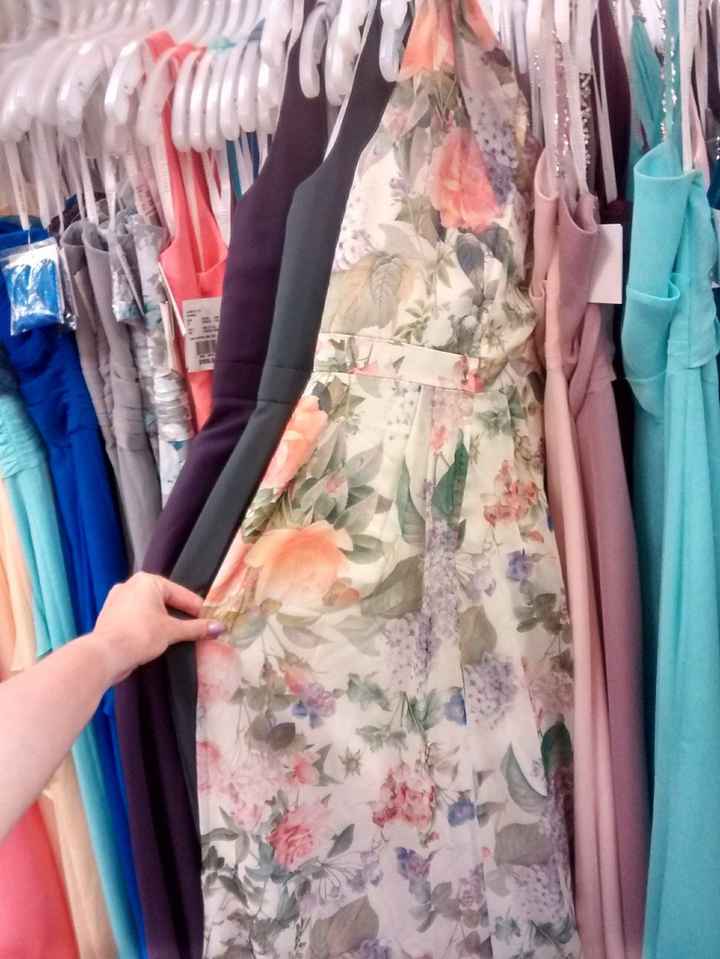 Maid of honor and Bridesmaid dresses: David's Bridal