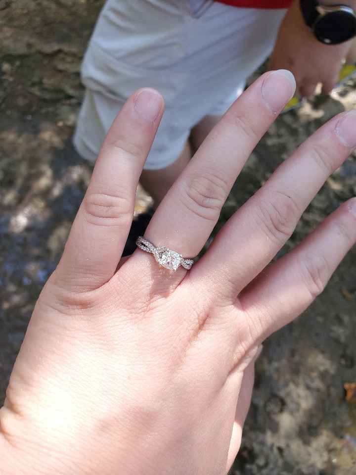 Brides of 2022! Show us your ring! - 1