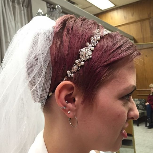 Short hair brides!