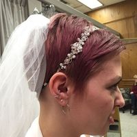 Short hair kinda care