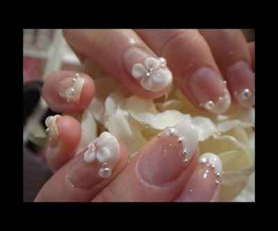 How are you doing your nails?