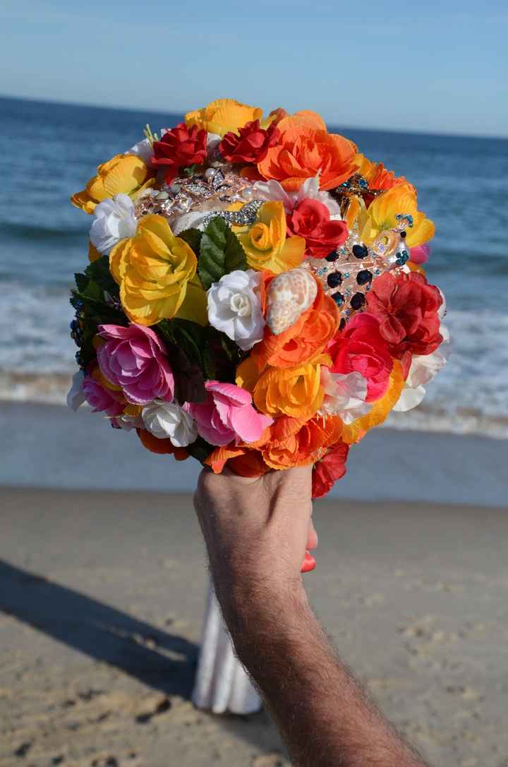 BAM a small beach wedding!