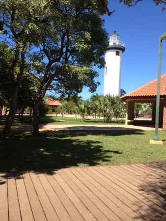 Would you book alternative / non-traditional wedding venues?