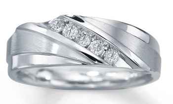 Show me your wedding/engagement rings!