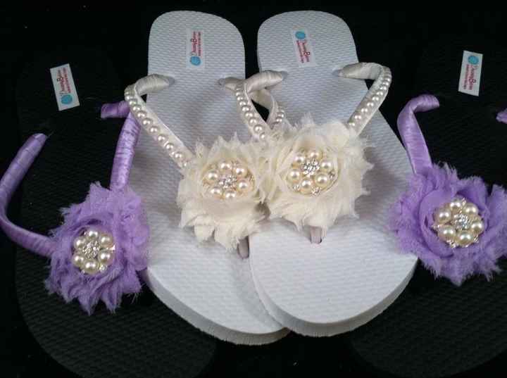 Just wanted to share my bridal party flip flops, love them!