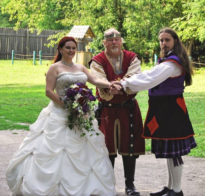 My turn!  I'm back and married!!  *VERY pic heavy!*