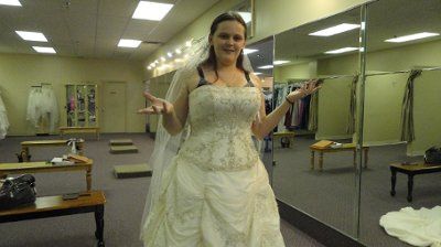 I found my dress!! (pics!)