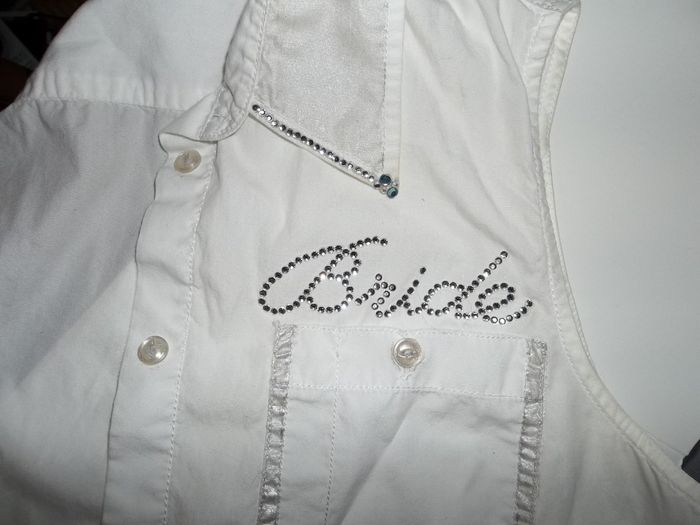 Inspire fellow brides with your DIY's!  Show us your projects pretty please with a cherry on top!