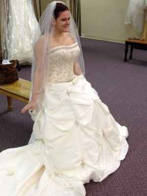 Lets see those dresses ladies!!!