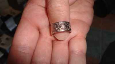 Yay!  We ordered our wedding bands today! *pics*