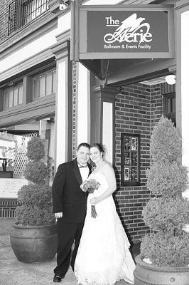 back and married!! pics!