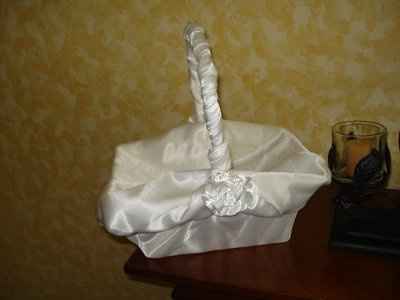 the flower girl basket i made...what do u think?