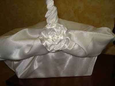 the flower girl basket i made...what do u think?