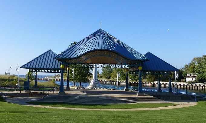 Intro/Must decide ceremony site by Tuesday