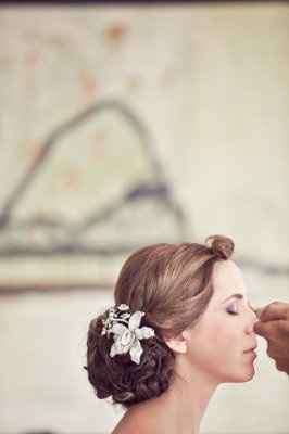 Flowers for hair - have pic but can't find!