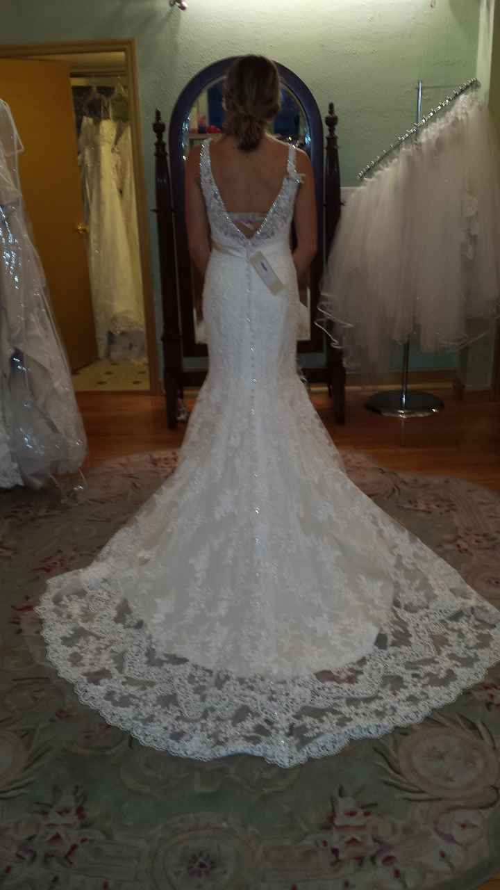 I need help picking a dress!!!!