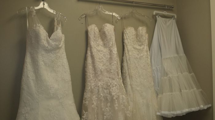 I need help picking a dress!!!!