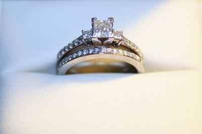 Engagement rings...What is your favorite thing about your ring?!