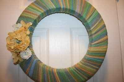 My yarn wreath :)