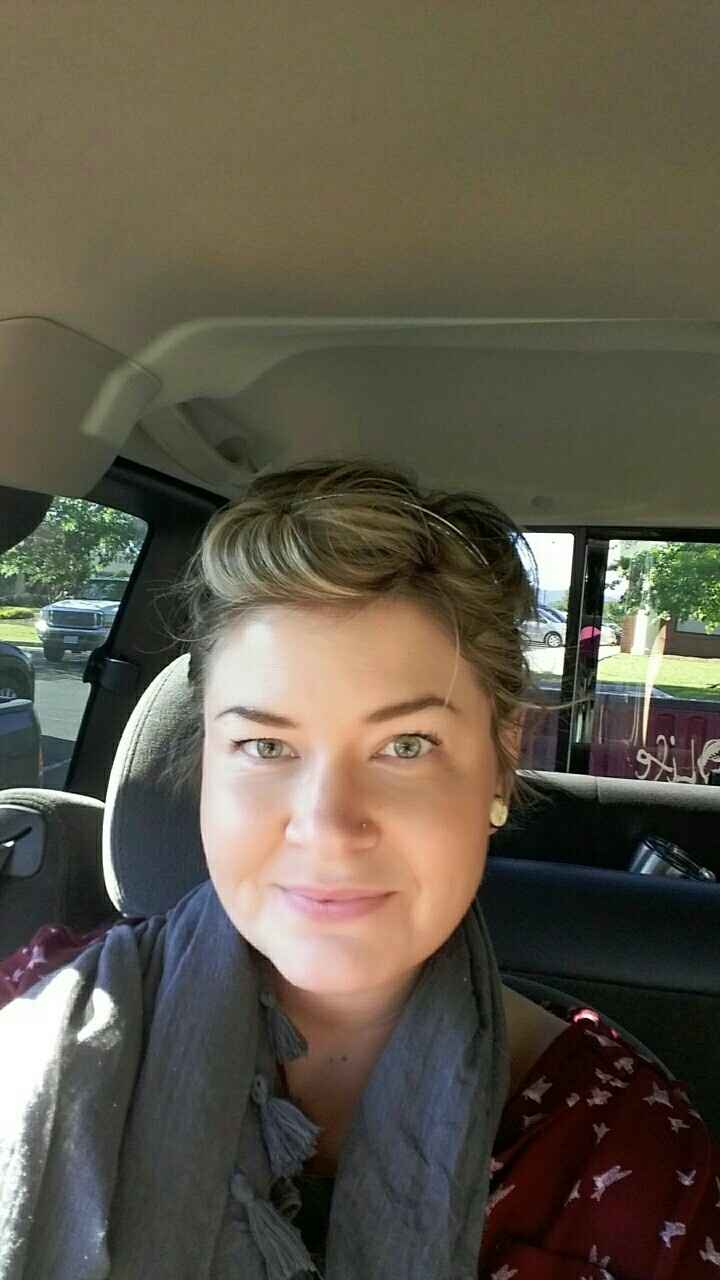first attempt at brow defining. blunt opinions!! PAGING JOROCKA!!