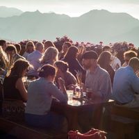 Family-style dinner reception