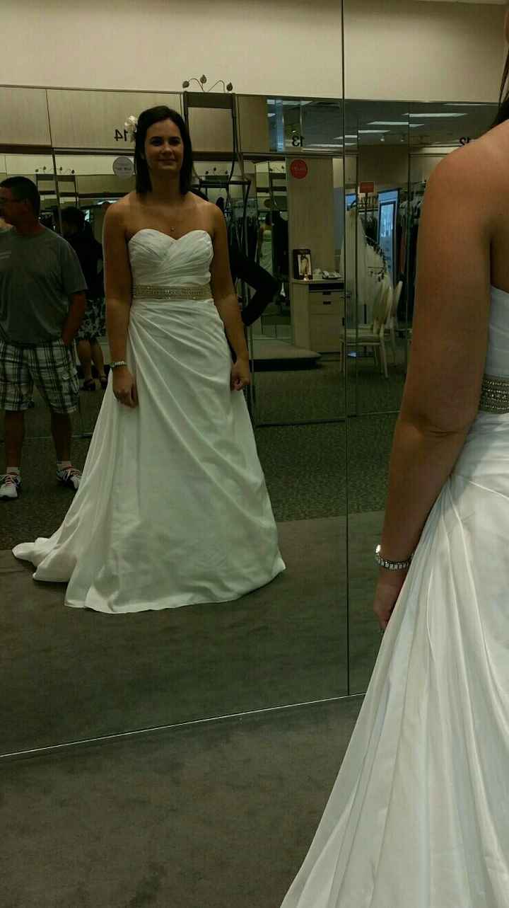 Ok ladies... Drop a pic of your BEAUTIFUL DRESSES