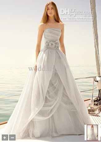 Vera Wange White VW351178 Bustle and Petticoat questions