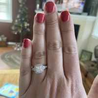Brides of 2022! Show us your ring! - 1