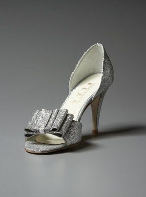 Spinoff- It's the thing to do! Heels...........
