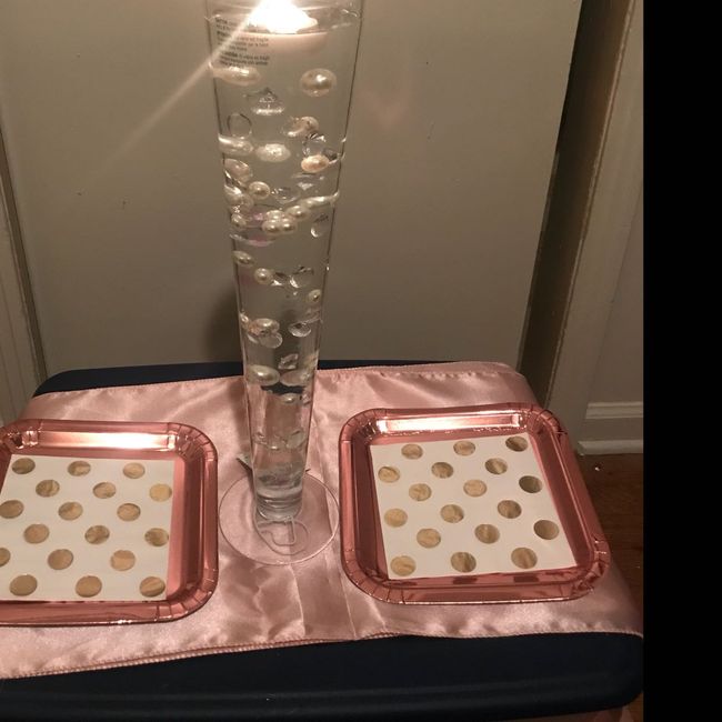 Who here is DIYing their centerpieces? - 1