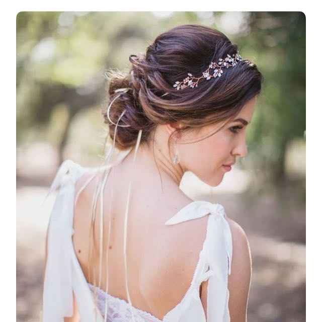 No veil? Show me what you wore for your headpiece! - 1