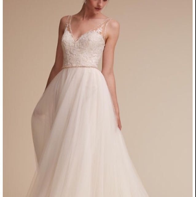 Please show your wedding dress, ladies - 1