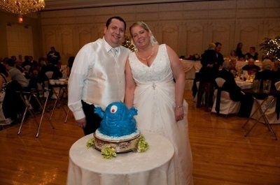 Wedding cakes* I wanna see pics!