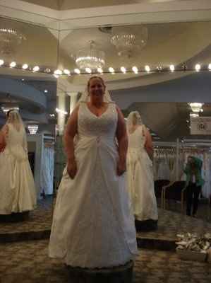 First Dress Fitting...***PICS ATTACHED!!!